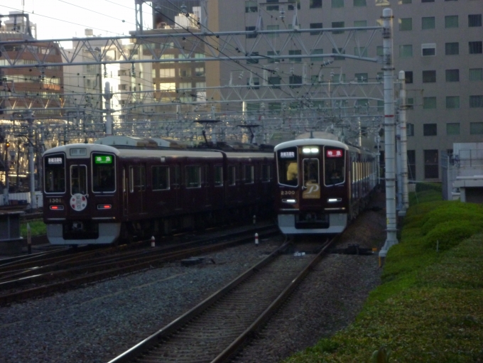 鉄道フォト・写真：阪急電鉄 阪急2300系電車 (2代) 大阪梅田駅 (阪急) 鉄道フォト・写真 by 阪急沿線の民さん - 撮影日 2024/07/21 18:04