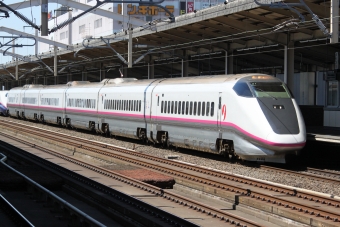 JR東日本 E322形 E322-1 鉄道フォト・写真 by KIDさん 小山駅：2013年05月03日10時ごろ