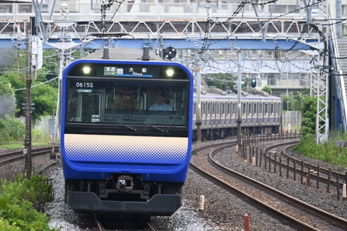 鉄道フォト・写真：JR東日本E235系電車 クハE234-1120 保土ケ谷駅 鉄道フォト・写真 by 無二似さん - 撮影日 2024/06/29 08:54