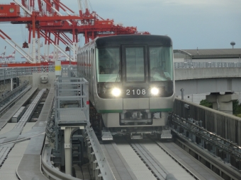 神戸新交通2100形(Mc) 2108 鉄道フォト・写真 by 電車好き23617さん ：2014年06月28日17時ごろ