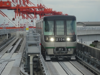 神戸新交通2100形(Mc) 2104 鉄道フォト・写真 by 電車好き23617さん ：2014年06月28日17時ごろ