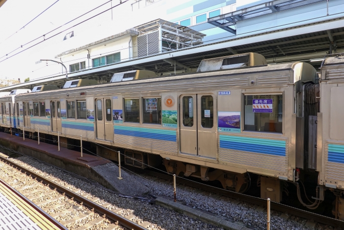 鉄道フォト・写真：伊豆急行8000系電車 8013 熱海駅 鉄道フォト・写真 by BBsanさん - 撮影日 2021/10/23 12:47