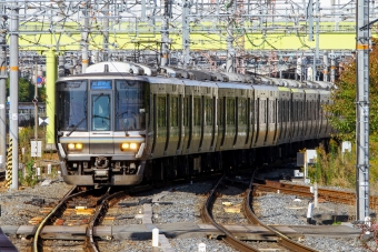JR西日本 クハ222形 クハ222-2028 鉄道フォト・写真 by BBsanさん 新大阪駅 (JR)：2021年11月03日14時ごろ