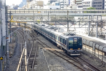 JR西日本 クモハ321形 クモハ321-16 鉄道フォト・写真 by BBsanさん 京橋駅 (大阪府|JR)：2021年11月04日13時ごろ