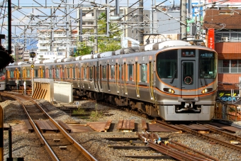 JR西日本 クモハ323形 クモハ323-4 鉄道フォト・写真 by BBsanさん 京橋駅 (大阪府|JR)：2021年11月04日13時ごろ