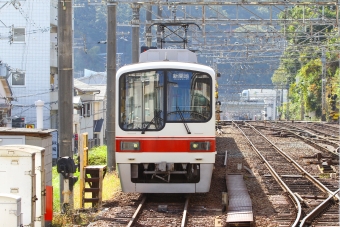 神戸電鉄2000形(Mc1) 2009 鉄道フォト・写真 by BBsanさん 鈴蘭台駅：2021年11月04日10時ごろ