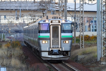 JR北海道 クハ733形 クハ733-117 鉄道フォト・写真 by BBsanさん 白石駅 (北海道|JR)：2021年11月12日07時ごろ