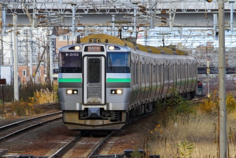 JR北海道 クハ733形 クハ733-3103 鉄道フォト・写真 by BBsanさん 白石駅 (北海道|JR)：2021年11月12日10時ごろ