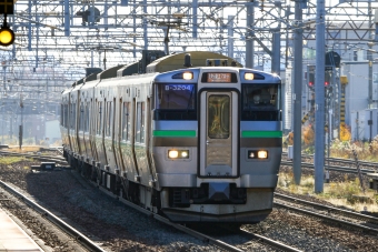 JR北海道 クハ733形 クハ733-3204 鉄道フォト・写真 by BBsanさん 白石駅 (北海道|JR)：2021年11月12日08時ごろ