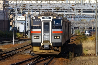 JR北海道 クハ731形(Tc') クハ731-110 鉄道フォト・写真 by BBsanさん 白石駅 (北海道|JR)：2021年11月12日08時ごろ