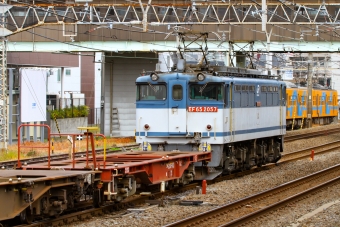 JR貨物 国鉄EF65形電気機関車 EF65-2057 鉄道フォト・写真 by BBsanさん 馬橋駅 (JR)：2021年12月06日10時ごろ