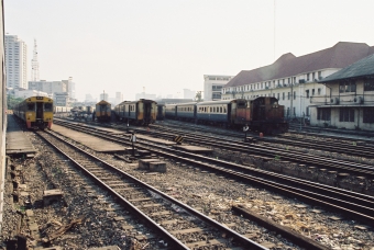 タイ国鉄HAS型ディーゼル機関車 鉄道フォト・写真 by BBsanさん ：1995年09月07日13時ごろ
