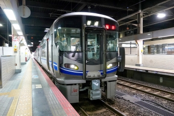 JR西日本 クハ520形 クハ520-37 鉄道フォト・写真 by BBsanさん 金沢駅 (JR)：2022年05月27日09時ごろ
