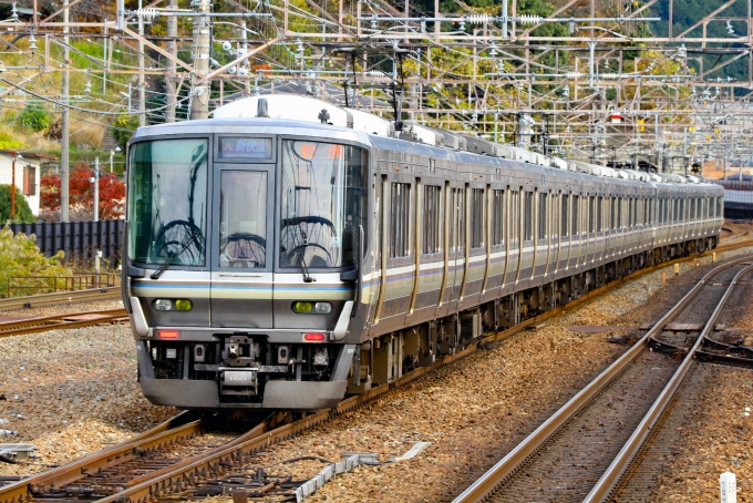 鉄道フォト・写真：JR西日本223系電車 クハ222-1001 山科駅 (JR) 鉄道フォト・写真 by BBsanさん - 撮影日 2022/12/01 13:24