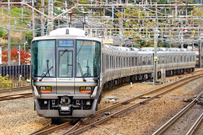 鉄道フォト・写真：JR西日本223系電車 クハ222-2012 山科駅 (JR) 鉄道フォト・写真 by BBsanさん - 撮影日 2022/12/01 13:54