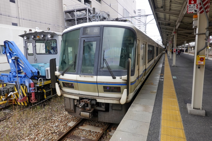 鉄道フォト・写真：JR西日本221系電車 クハ221-74 草津駅 (滋賀県) 鉄道フォト・写真 by BBsanさん - 撮影日 2022/12/01 11:47