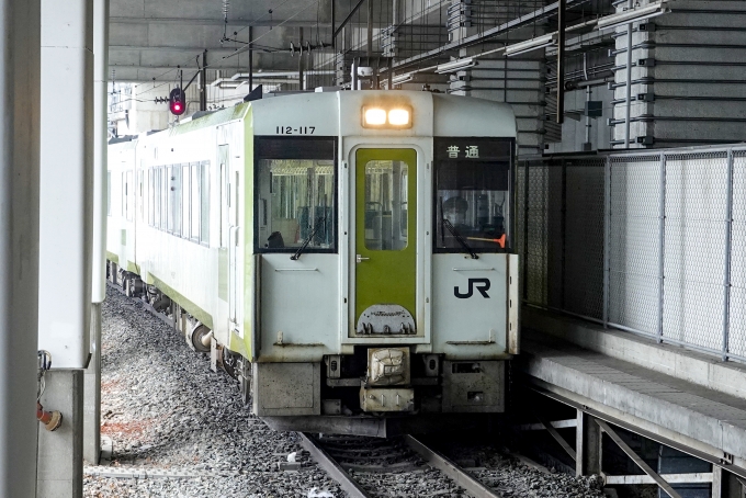 JR東日本 キハ112形 キハ112-117 鉄道フォト・写真 by BBsanさん 盛岡駅 (IGR)：2022年12月22日12時ごろ