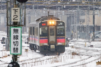JR東日本 クモハ701形 クモハ701-5006 鉄道フォト・写真 by BBsanさん 盛岡駅 (JR)：2022年12月22日10時ごろ