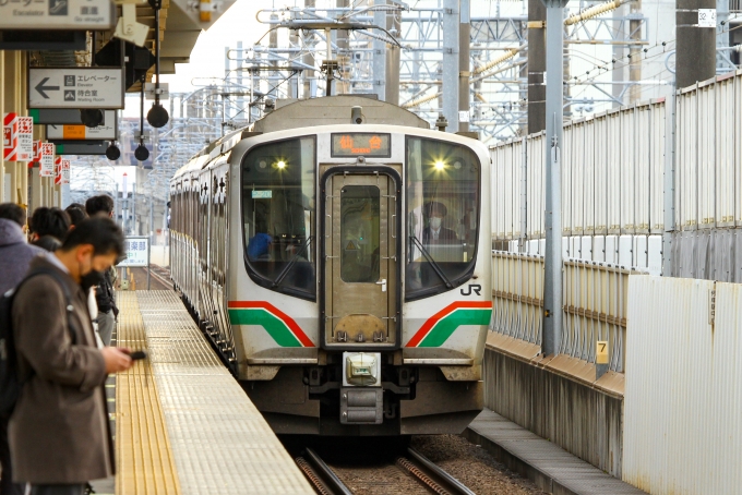 JR東日本 クモハE721形 クモハE721-20 鉄道フォト・写真 by BBsanさん 長町駅 (JR)：2022年12月21日13時ごろ