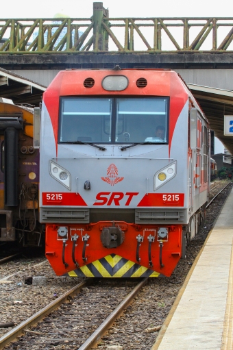 タイ国鉄 CDA5B1 5215 鉄道フォト・写真 by BBsanさん ：2022年11月18日14時ごろ