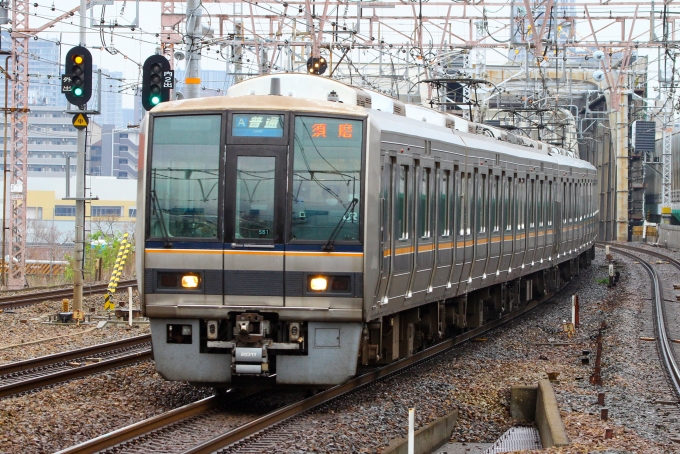 鉄道フォト・写真：JR西日本207系電車 クハ206-2011 塚本駅 鉄道フォト・写真 by BBsanさん - 撮影日 2023/04/12 11:58