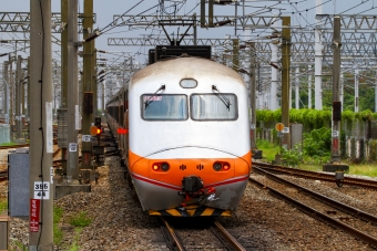 台湾鉄路管理局 E1000 E1023 鉄道フォト・写真 by BBsanさん ：2023年05月26日12時ごろ