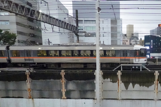 鉄道フォト・写真：JR東海373系電車 クモハ373-6 静岡駅 鉄道フォト・写真 by BBsanさん - 撮影日 2023/06/15 17:52