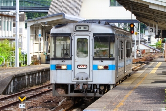 JR四国 1000形 1025 鉄道フォト・写真 by BBsanさん 窪川駅 (JR)：2023年07月29日16時ごろ