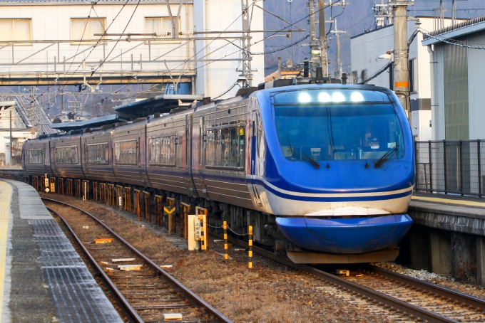 鉄道フォト・写真：智頭急行HOT7000形気動車 スーパーはくと 上郡駅 (JR) 鉄道フォト・写真 by BBsanさん - 撮影日 2023/12/30 07:52