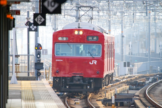 JR西日本 モハ102形 クモハ102-3504 鉄道フォト・写真 by BBsanさん 姫路駅：2023年12月30日08時ごろ