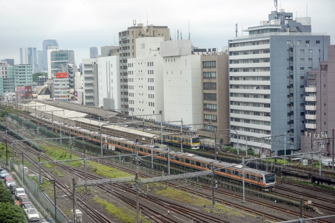 JR東日本E233系電車 クハE232形(Tc') 鉄道フォト・写真 by BBsanさん 新宿駅 (JR)：2024年06月23日14時ごろ