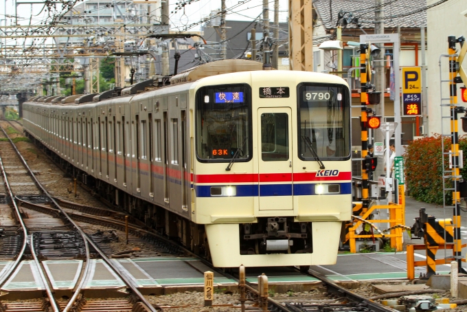 鉄道フォト・写真：京王電鉄 京王9000系電車 9790 つつじヶ丘駅 鉄道フォト・写真 by BBsanさん - 撮影日 2024/06/17 15:43