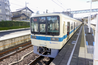 小田原人① 小田急電鉄 8057 (小田急8000形) 車両ガイド | レイルラボ(RailLab)