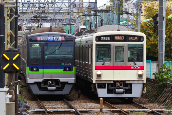 東京都交通局 10-579 (都営10-300形) 車両ガイド | レイルラボ(RailLab)