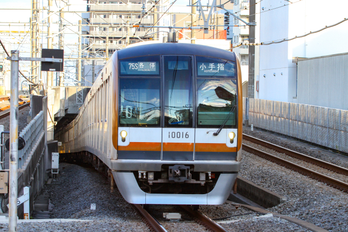 東京メトロ 10016 (東京メトロ10000系) 車両ガイド | レイルラボ