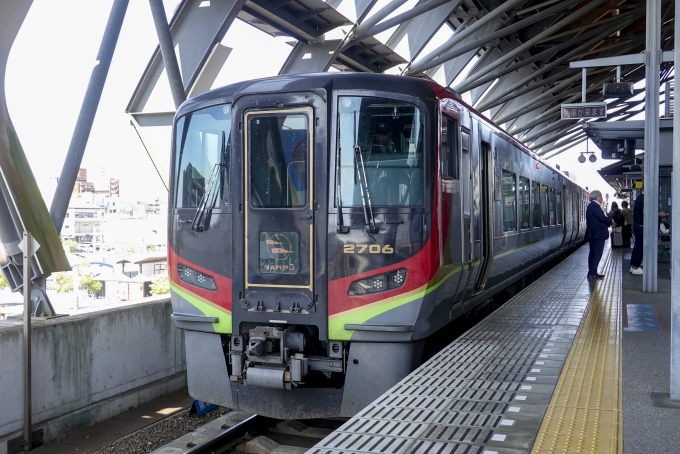 JR四国 2706 (2700系) 車両ガイド | レイルラボ(RailLab)