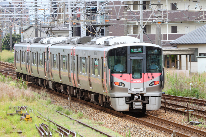 くも JR西日本 クモハ227-5 (227系) 車両ガイド | レイルラボ(RailLab)