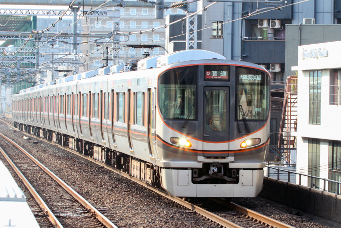 JR西日本 クモハ322-5 (323系) 車両ガイド | レイルラボ(RailLab)