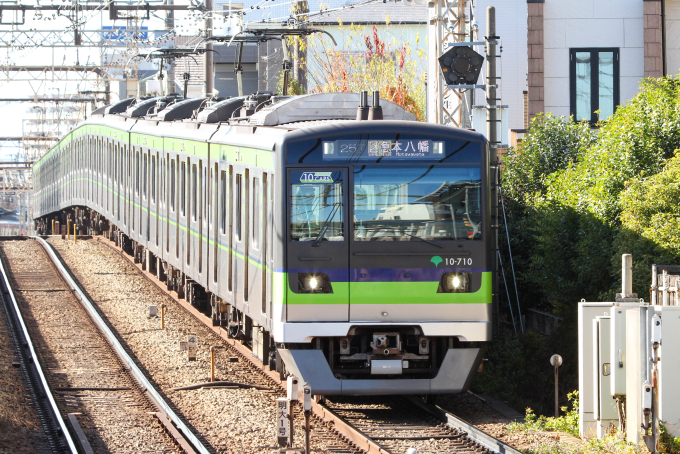 東京都交通局 10-710 (都営10-300形) 車両ガイド | レイルラボ(RailLab)