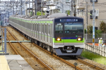 東京都交通局 10-600 (都営10-300形) 車両ガイド | レイルラボ(RailLab)