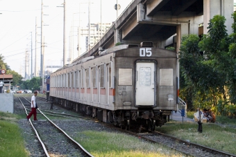 フィリピン国鉄 JR東日本203系電車 モハ203-14 鉄道フォト・写真 by BBsanさん ：2013年04月29日18時ごろ