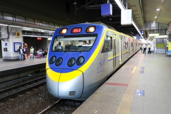 台湾鉄路管理局 EMU800型 ED864 鉄道フォト・写真 by BBsanさん ：2019年06月20日15時ごろ