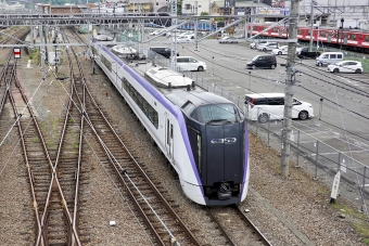 JR東日本 クモハE352形 クモハE352-4 鉄道フォト・写真 by BBsanさん 大月駅 (JR)：2021年05月15日09時ごろ