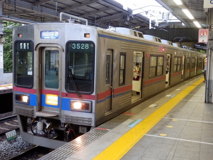 京成電鉄 京成3500形電車 3528 品川駅 (京急) 鉄道フォト・写真