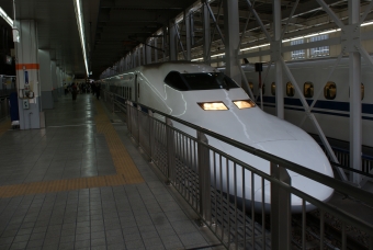 JR東海 724形 のぞみ(新幹線) 724-9 鉄道フォト・写真 by TUILANYAKSUさん 博多駅 (JR)：2011年05月05日18時ごろ
