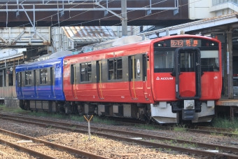 JR東日本 EV-E801形(Mc) EV-E801-5 鉄道フォト・写真 by キイロイトリさん 秋田駅：2021年09月06日15時ごろ