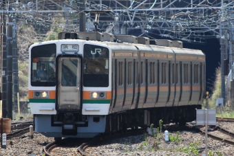 JR東海 クモハ211形 クモハ211-5012 鉄道フォト・写真 by キイロイトリさん 熱海駅：2017年04月15日12時ごろ