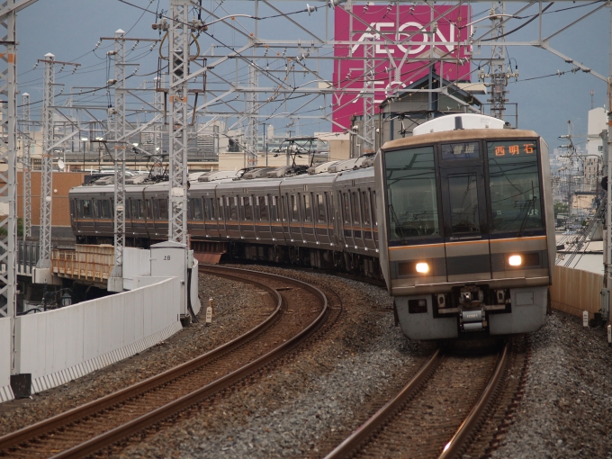 鉄道フォト・写真：JR西日本207系電車 クハ206-1021 鴻池新田駅 鉄道フォト・写真 by エーデル鳥取さん - 撮影日 2024/07/14 16:36