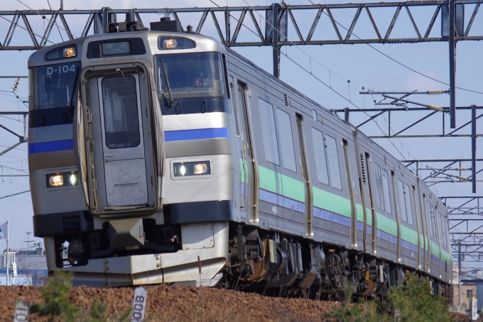 鉄道フォト・写真：JR北海道キハ201系気動車  キハ201-304 苗穂駅 鉄道フォト・写真 by あおいもりさん - 撮影日 2024/03/31 14:14