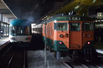 JR西日本 国鉄113系電車 クハ111-5716 鉄道フォト・写真 by えこださん 京都駅 (JR)：2009年11月23日12時ごろ